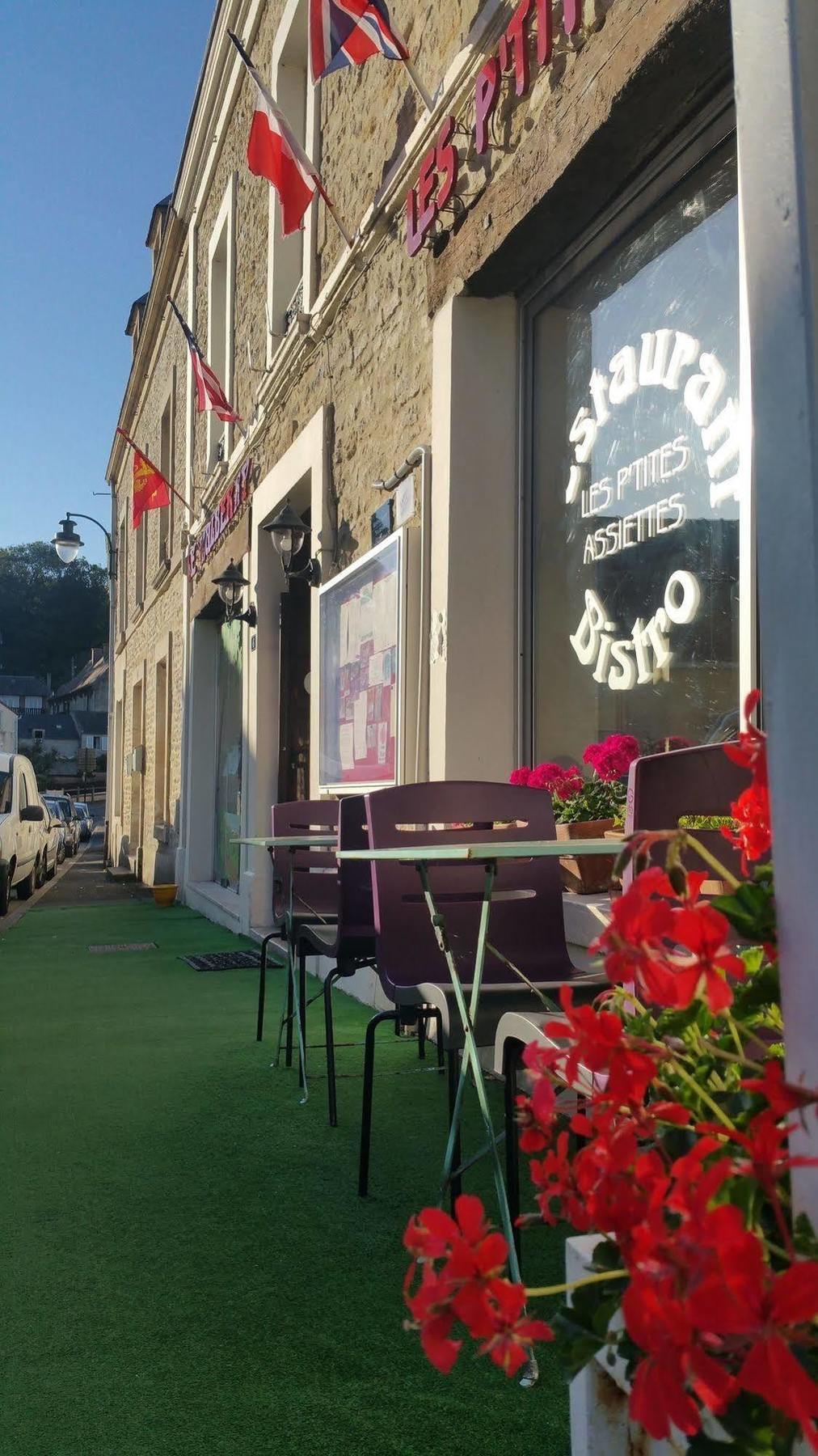 Hotel Restaurant Le Mulberry Arromanches Екстер'єр фото